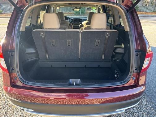 2022 Honda Pilot Touring 8-Passenger