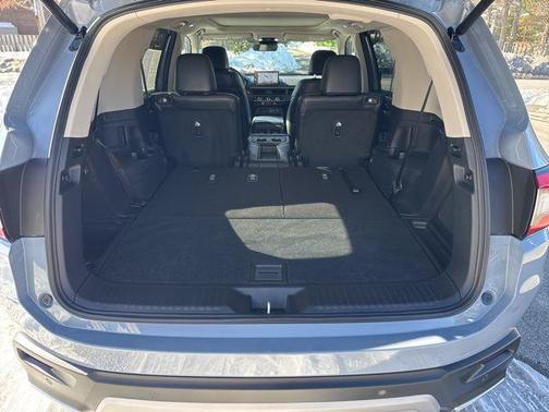 2025 Honda Pilot Touring 8-Passenger