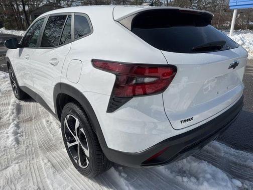 2025 Chevrolet Trax FWD 1RS