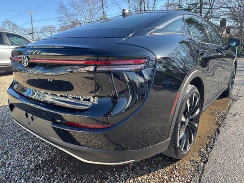 Black 2025 Toyota Crown Platinum