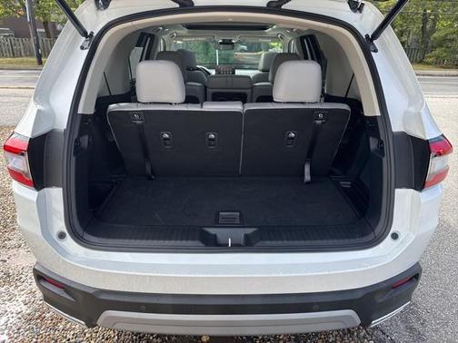 2025 Honda Pilot Touring 8-Passenger