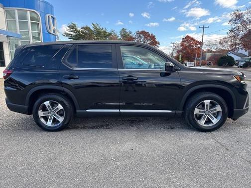 2023 Honda Pilot AWD EX-L 8 Passenger