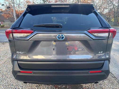 2024 Toyota RAV4 Hybrid LE