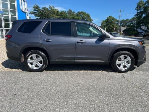 2023 Honda Pilot AWD LX