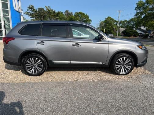 2019 Mitsubishi Outlander ES
