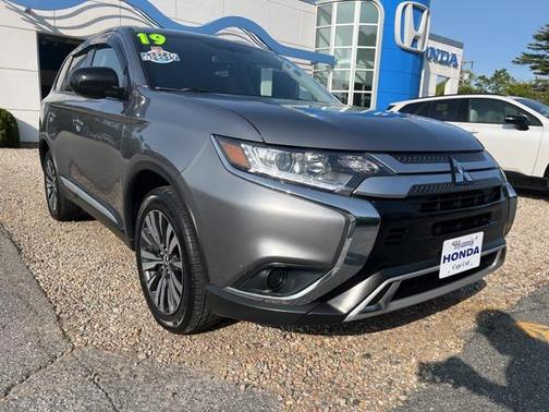 2019 Mitsubishi Outlander ES