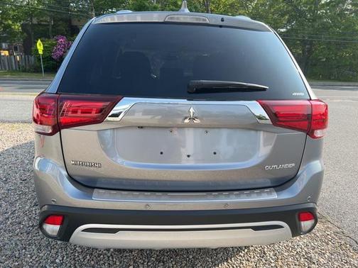 2019 Mitsubishi Outlander ES
