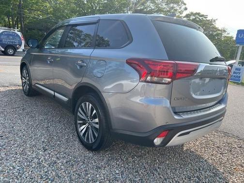 2019 Mitsubishi Outlander ES