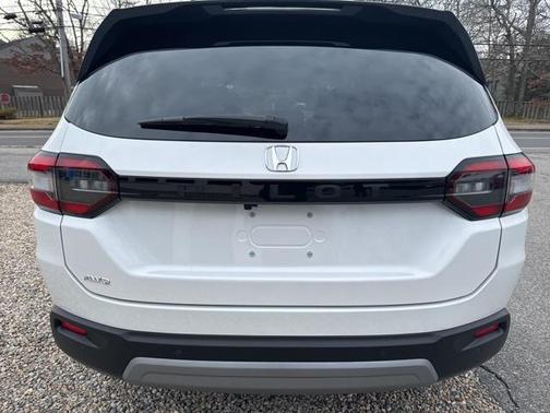 2023 Honda Pilot AWD EX-L 8 Passenger