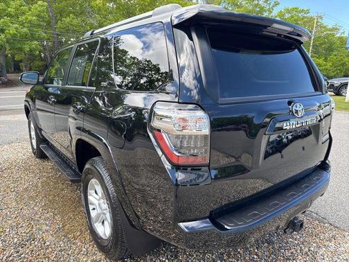 Midnight Black Metallic 2024 Toyota 4Runner SR5 Premium