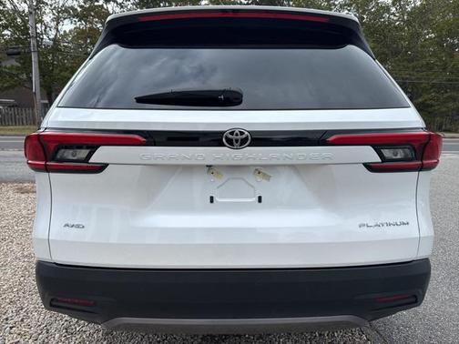 2024 Toyota Grand Highlander Platinum