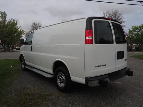 2018 GMC Savana 2500 Work Van