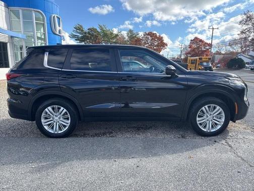 2024 Mitsubishi Outlander ES 2.5 S-AWC