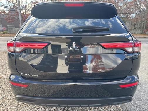 2024 Mitsubishi Outlander ES 2.5 S-AWC