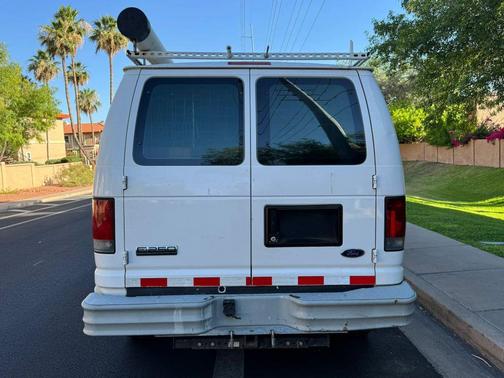 Oxford White 2010 Ford E250 Base