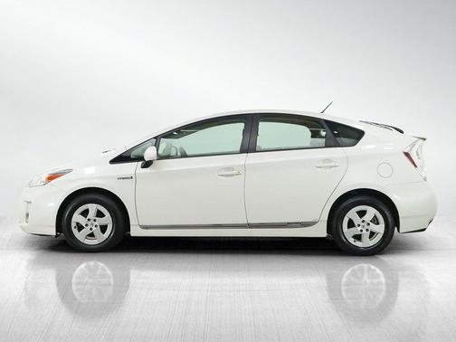 White 2010 Toyota Prius II