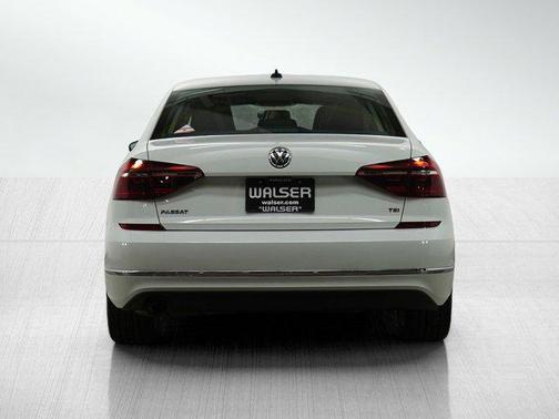 2019 Volkswagen Passat 2.0T Wolfsburg Edition