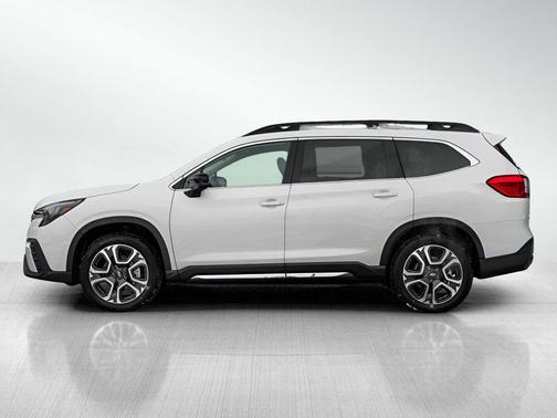 Crystal White Pearl 2026 Subaru Ascent Limited 7-Passenger