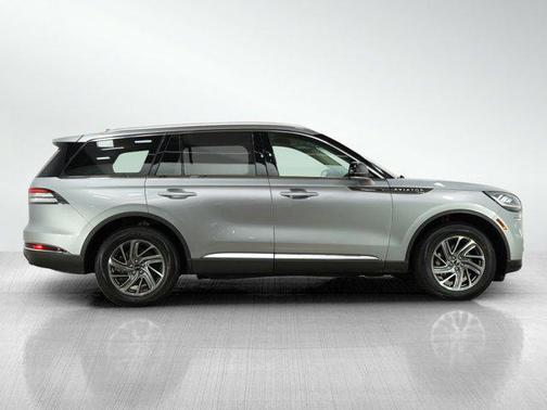 2021 Lincoln Aviator Standard AWD