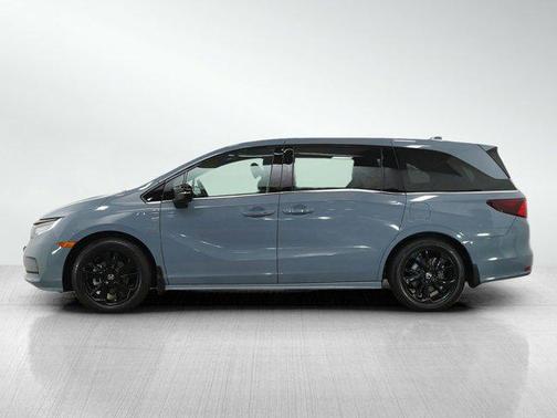 Sonic Gray Pearl 2023 Honda Odyssey Sport