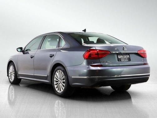 Platinum Gray Metallic 2016 Volkswagen Passat 1.8T SE