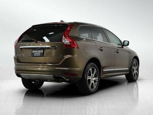 2015 Volvo XC60 T6 Platinum