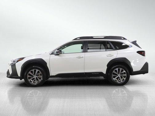 Crystal White Pearl 2025 Subaru Outback Premium