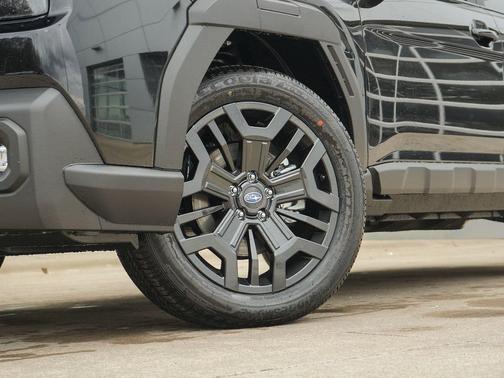 Crystal Black Pearl 2026 Subaru Outback Limited XT