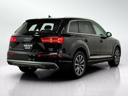 Black 2017 Audi Q7 3.0T Premium