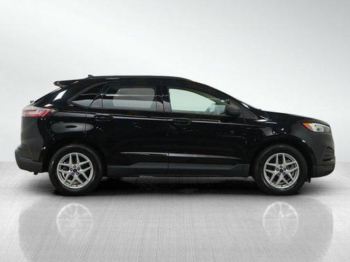 2021 Ford Edge SE