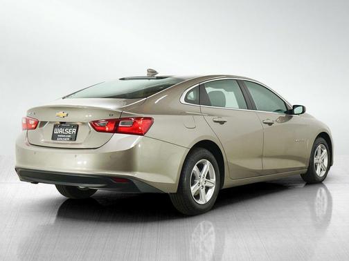 Mineral Gray Metallic 2024 Chevrolet Malibu FWD 1LT