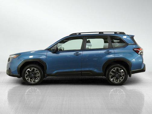 2025 Subaru Forester Base