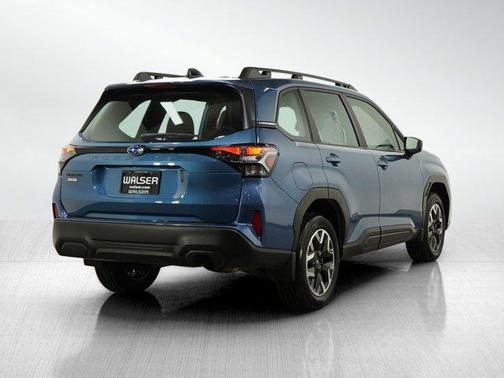 2025 Subaru Forester Base