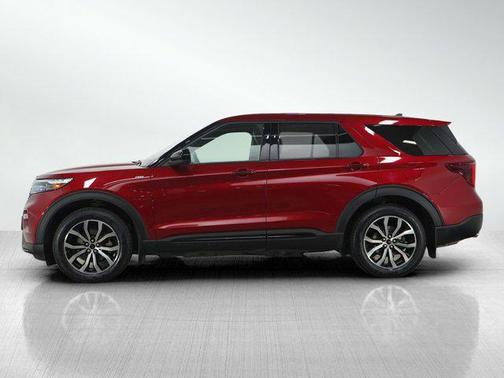 2022 Ford Explorer ST-Line