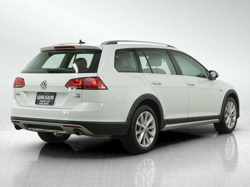 2017 Volkswagen Golf Alltrack TSI SE
