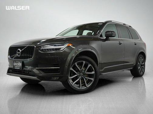 2018 Volvo XC90 T6 Momentum