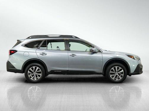 Ice Silver Metallic 2021 Subaru Outback Premium