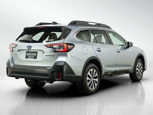 Ice Silver Metallic 2021 Subaru Outback Premium