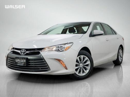 Super White 2017 Toyota Camry LE