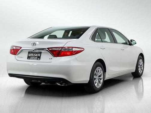 Super White 2017 Toyota Camry LE