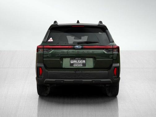 Deep Emerald Green Pearl 2026 Subaru Outback Touring XT