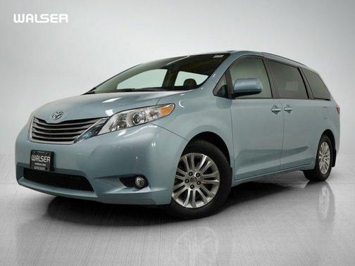 2015 Toyota Sienna XLE