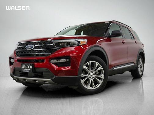 Rapid Red Metallic Tinted Clearcoat 2022 Ford Explorer XLT