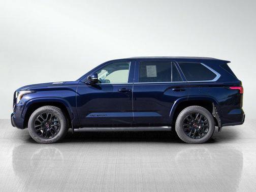 2024 Toyota Sequoia SR5