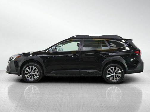Crystal Black Pearl 2025 Subaru Outback Premium