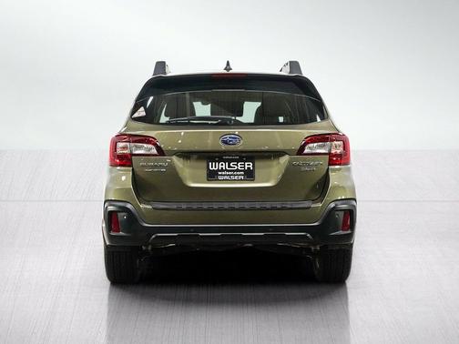 Wilderness Green Metallic 2019 Subaru Outback 3.6R Limited