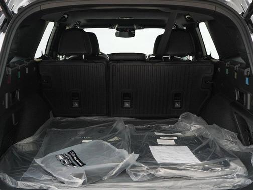 Ice Silver Metallic 2026 Subaru Outback Touring XT
