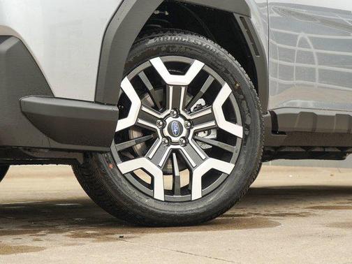 Ice Silver Metallic 2026 Subaru Outback Touring XT