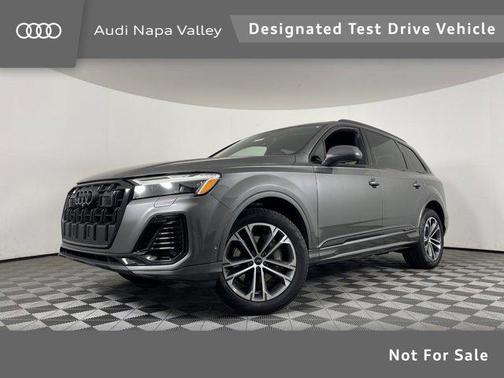 2025 Audi Q7 45 Premium Plus