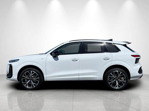 Arkona White 2026 Audi Q3 TFSI quattro S tronic